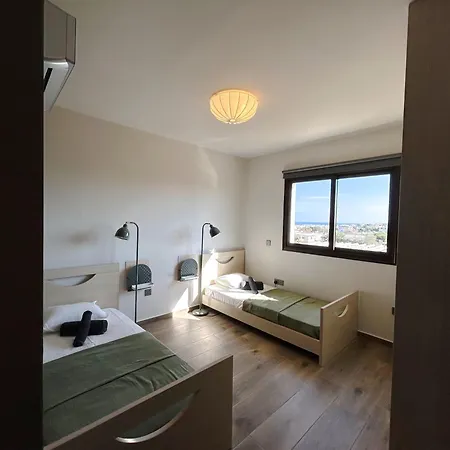 Apartment The A-line Seaview Malama With Pool, Tennis Court & Gym Paralimni