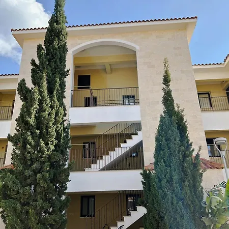 The A-line Seaview Malama With Pool, Tennis Court & Gym Paralimni
