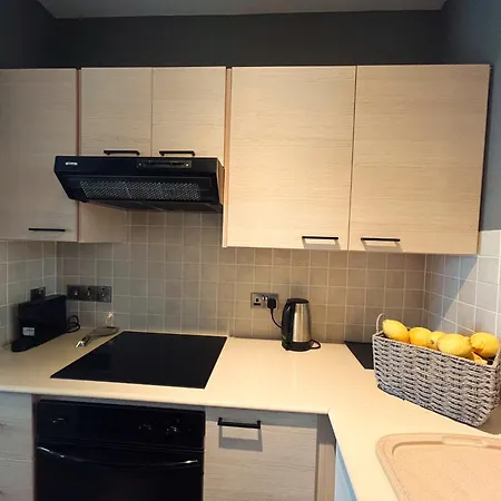 The A-line Seaview Malama With Pool, Tennis Court & Gym Apartman Paralímni