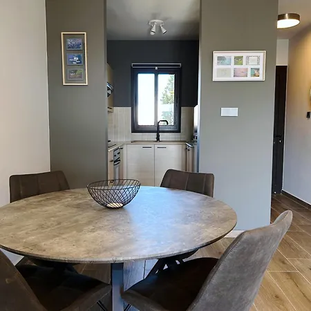 The A-line Seaview Malama With Pool, Tennis Court & Gym Apartman *