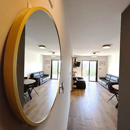 The A-line Seaview Malama With Pool, Tennis Court & Gym Apartman