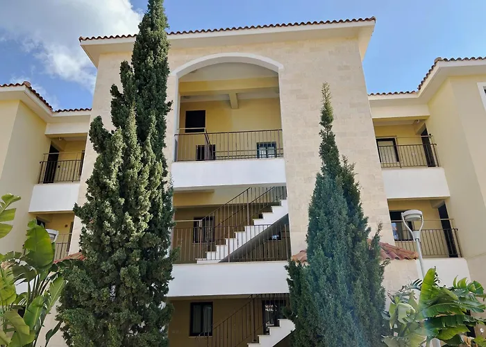 The A-line Seaview Malama With Pool, Tennis Court & Gym Paralimni