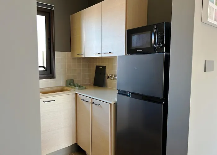 The A-line Seaview Malama With Pool, Tennis Court & Gym *