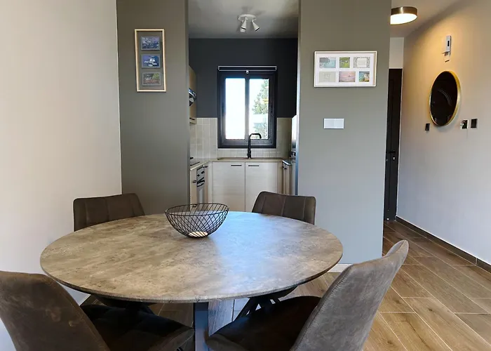 The A-line Seaview Malama With Pool, Tennis Court & Gym Apartmán *