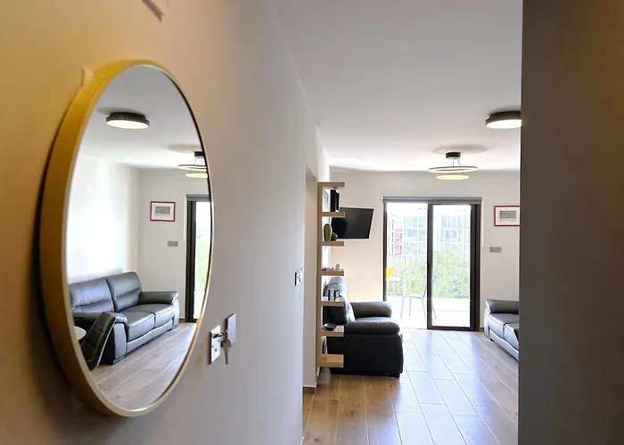 The A-line Seaview Malama With Pool, Tennis Court & Gym Daire